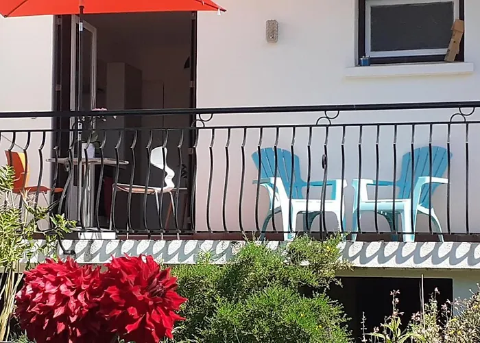 公寓 Bel Avec Grande Terrasse Ensoleillee Et Jardin