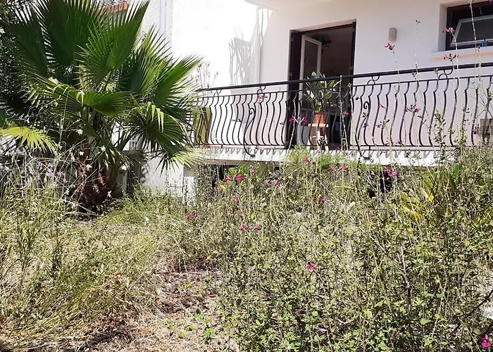 公寓 Bel Avec Grande Terrasse Ensoleillee Et Jardin *